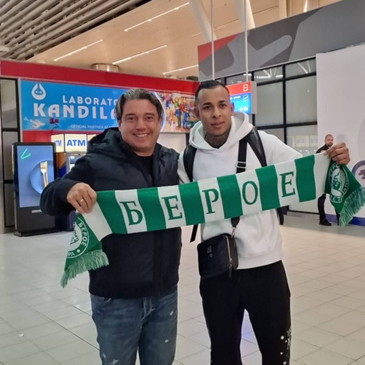 Video: Sebastián Villa fue presentado oficialmente como jugador del Beroe