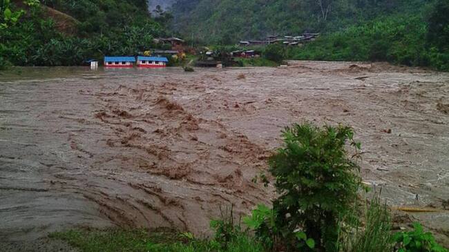 Las emergencias son a causa de las lluvias que no han parado en las últimas 24 horas.