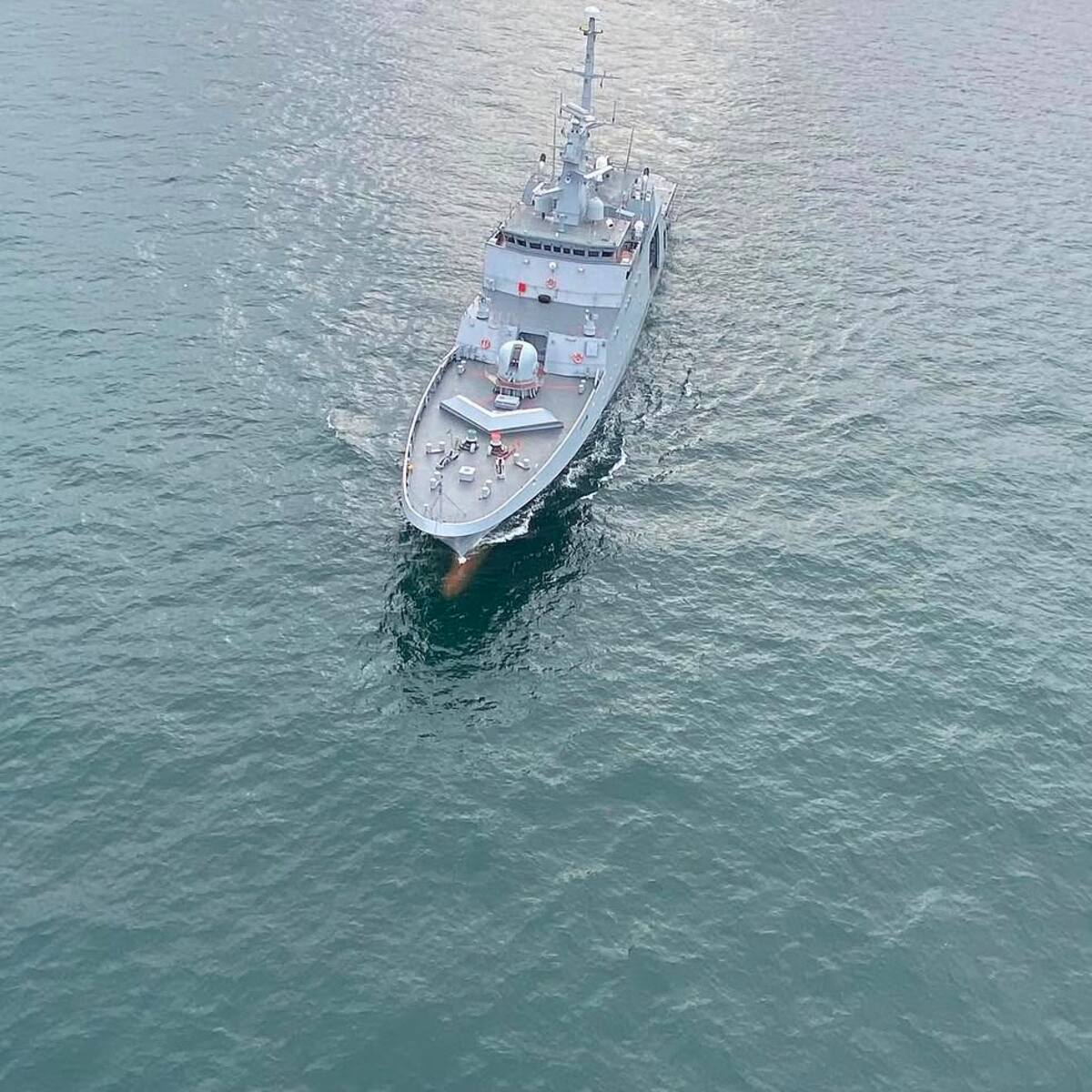 Gobierno prepara uso de buques de Armada para recluir cabecillas y bloquear comunicaciones ilícitas