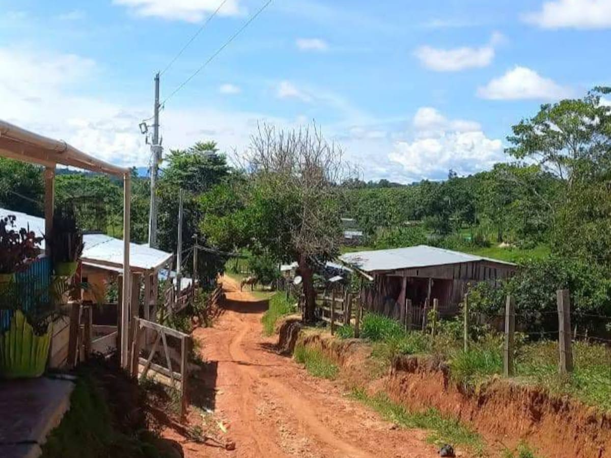 Defensores de DD.HH. piden protección urgente por presunta incursión armada en Remedios, Antioquia