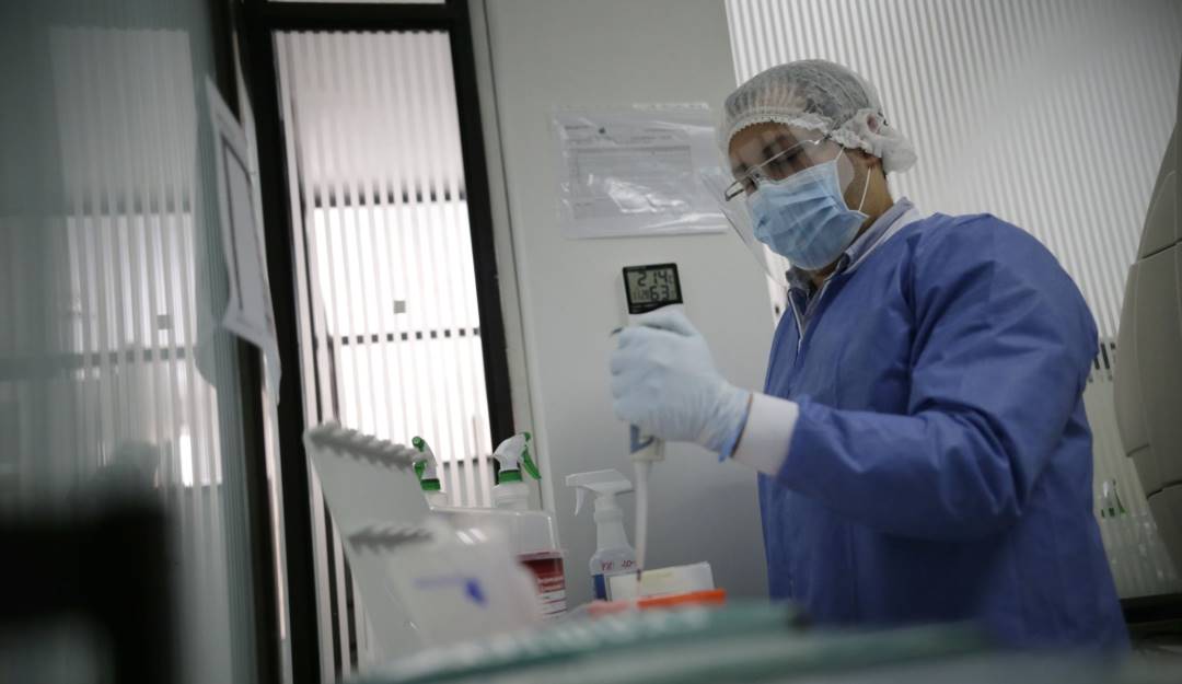 Laboratorios moleculares en Colombia. Foto: Colprensa.