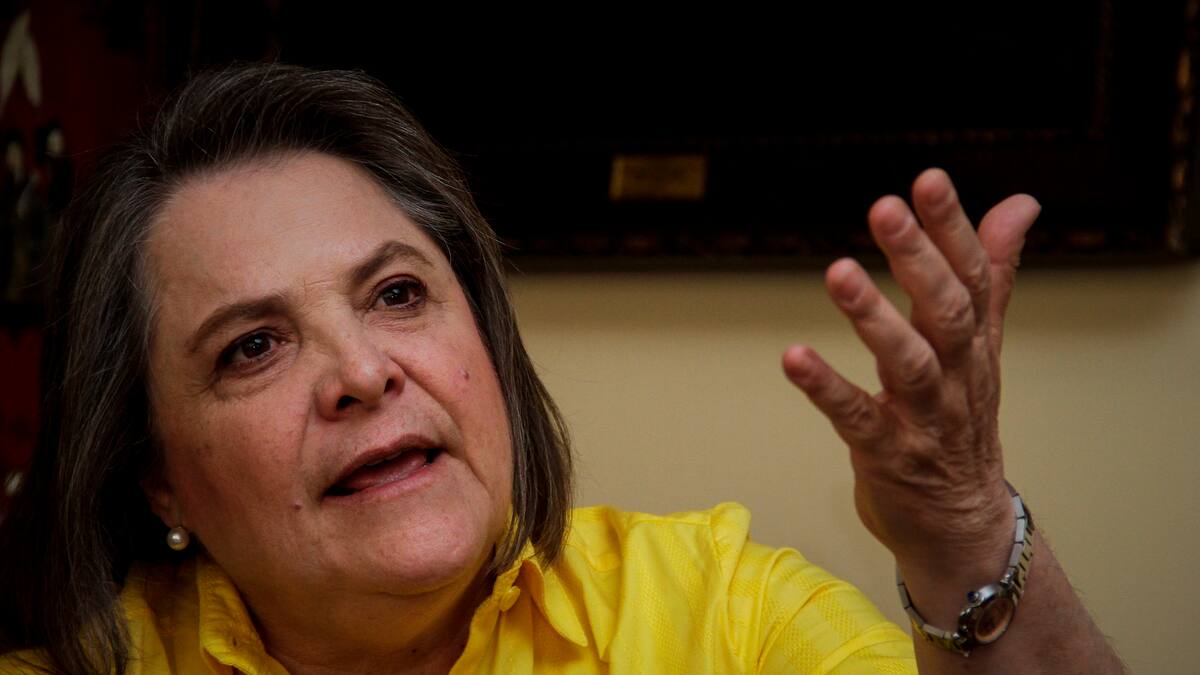 Clara López: “A Gustavo Petro le quieren impedir terminar su periodo”