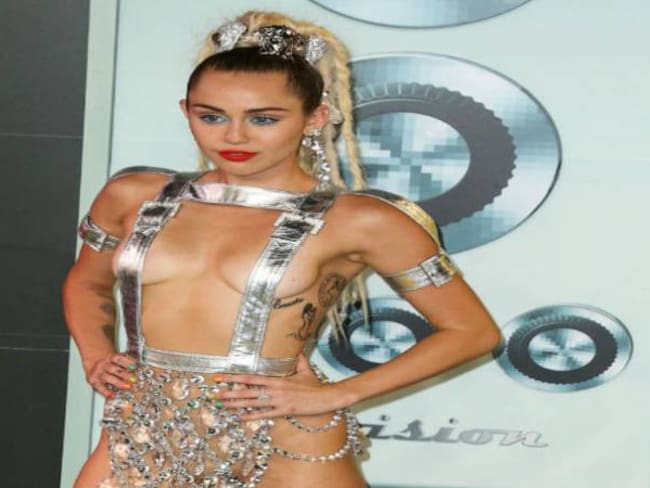 Miley Cyrus cambiará su forma de vestir tras su reconciliación con Liam Hemsworth