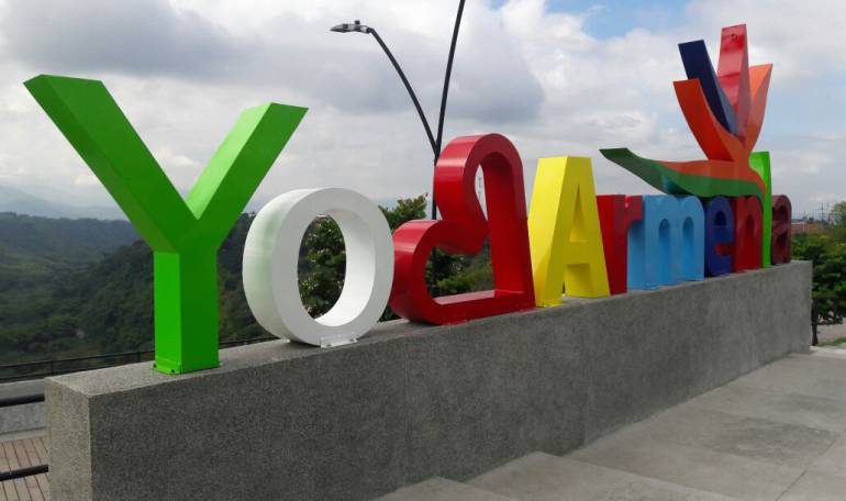 Letrero Yo Amo Armenia en el mirador de La Secreta