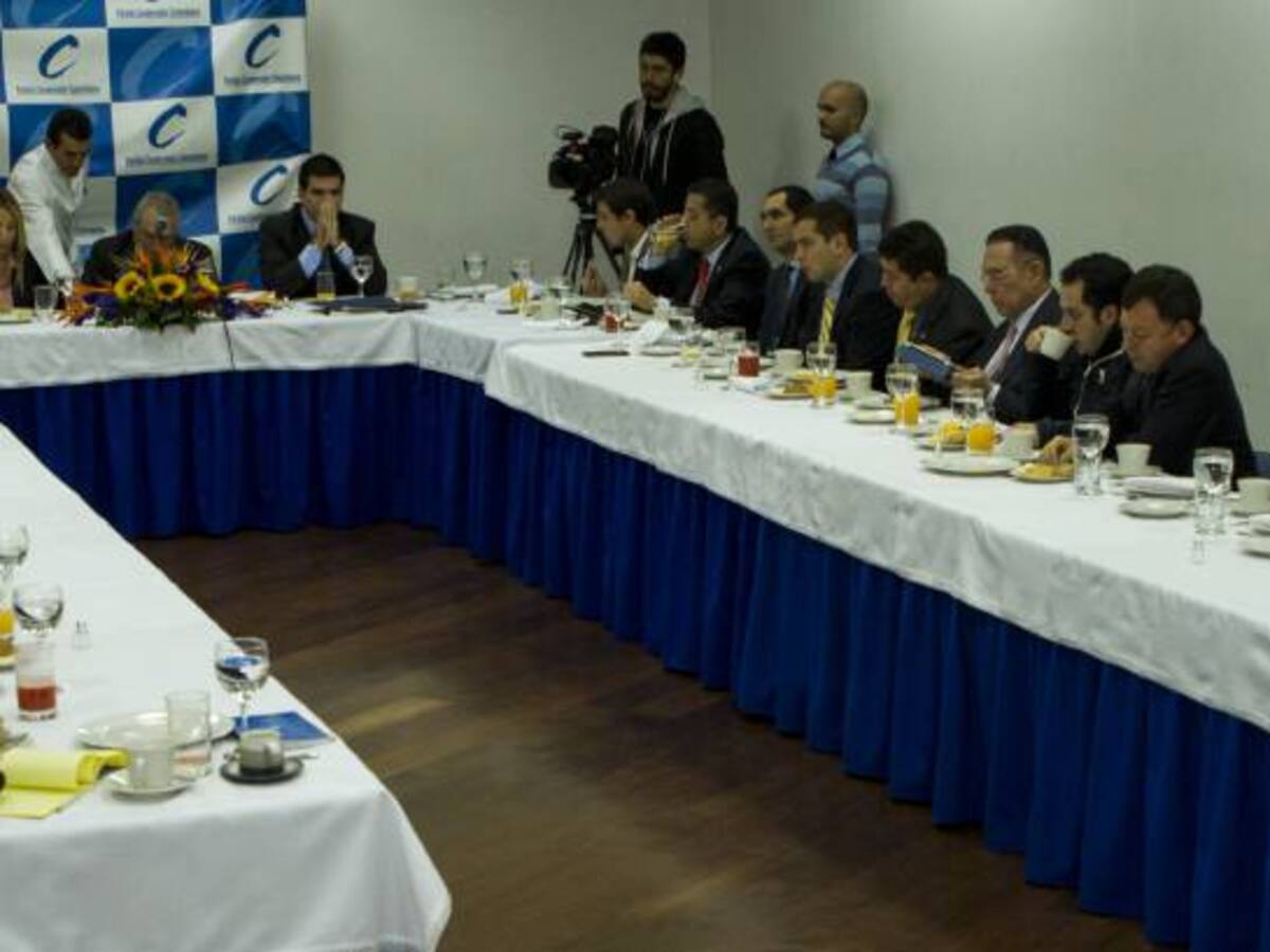 Esta semana se oficializa regreso del conservatismo a la Unidad Nacional