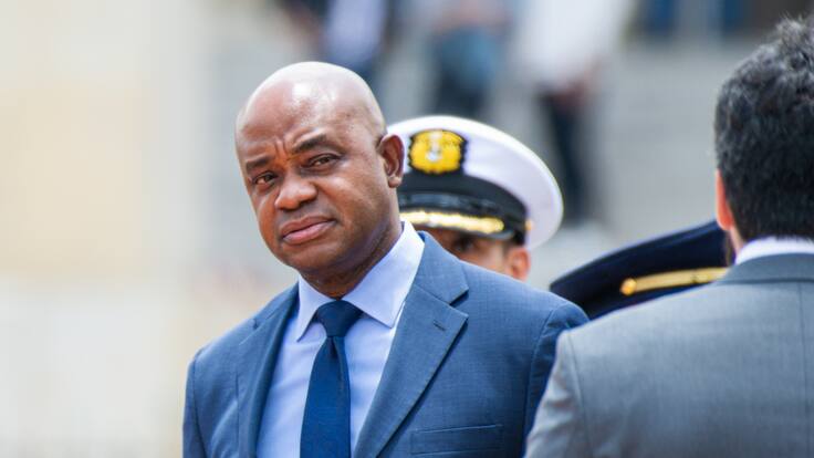 Carrera diplomática, Venezuela y pasaportes: los temas del canciller Murillo en La W