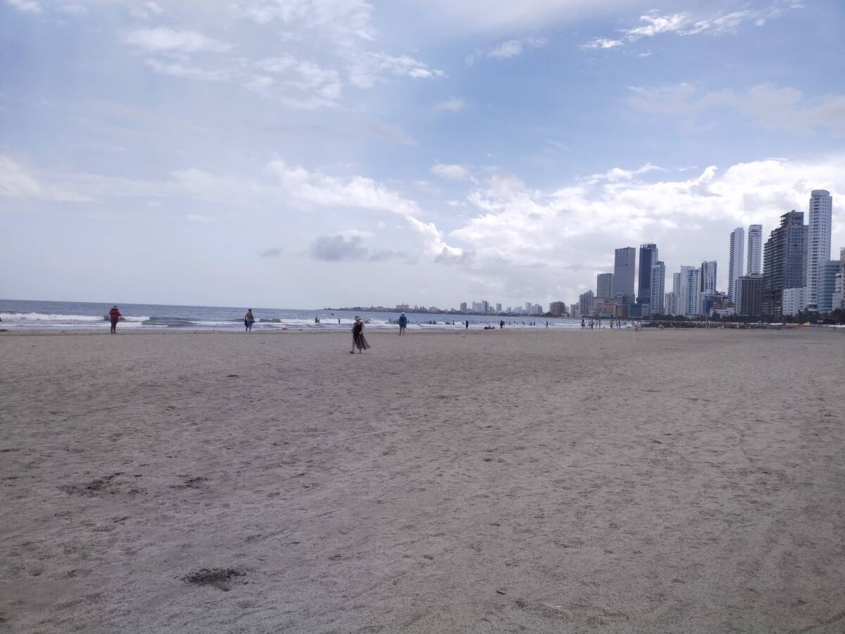 Joven murió ahogado y autoridades buscan a magangueleño en aguas del mar Caribe