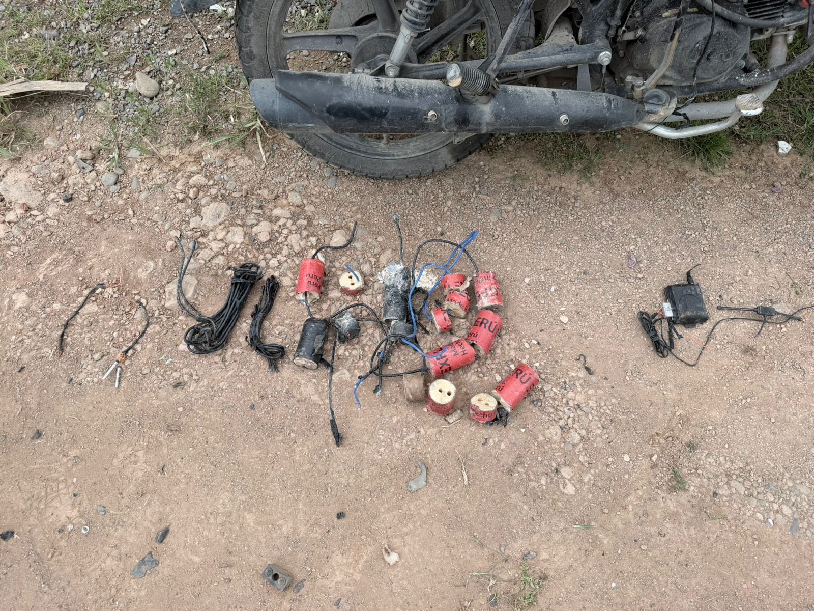 Ténicos antiexplosivos de la Policía Nacional neutralizaron el dispositivo. Crédito: Departamento de Policía Cauca.