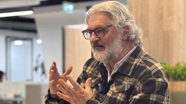Diego Pineda tiene más de 48 años de experiencia en docencia y en educación. | Foto: Caracol Radio