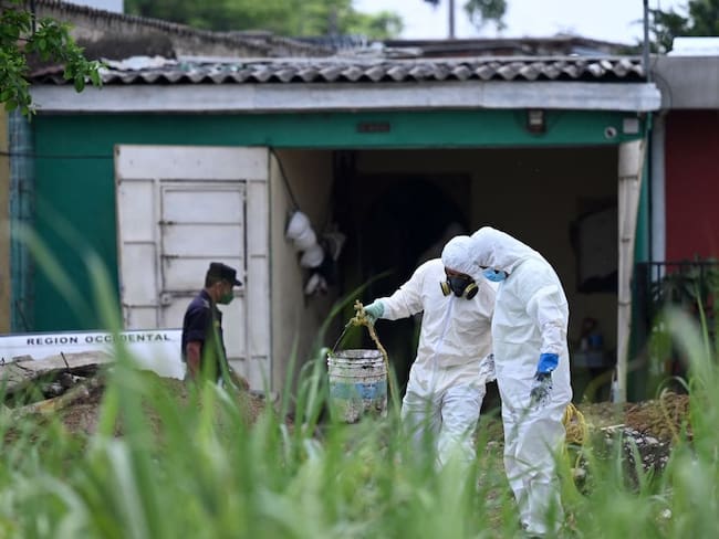 Expolicía tenía enterradas al menos a 14 víctimas en su casa en El Salvador