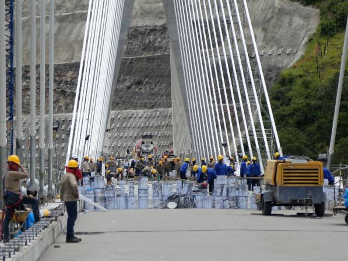 Expertos del CTI indagan en el puente Hisgaura