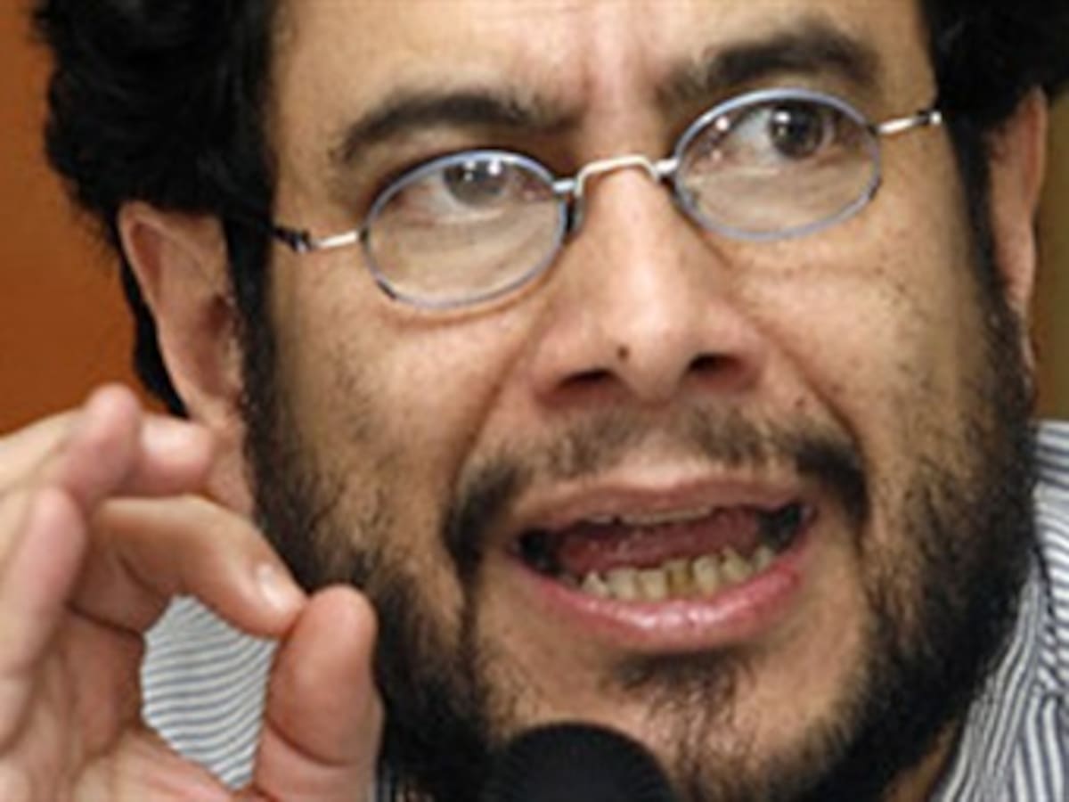 Con Marta Lucía Ramírez no habrá acercamientos con el Polo: Iván Cepeda