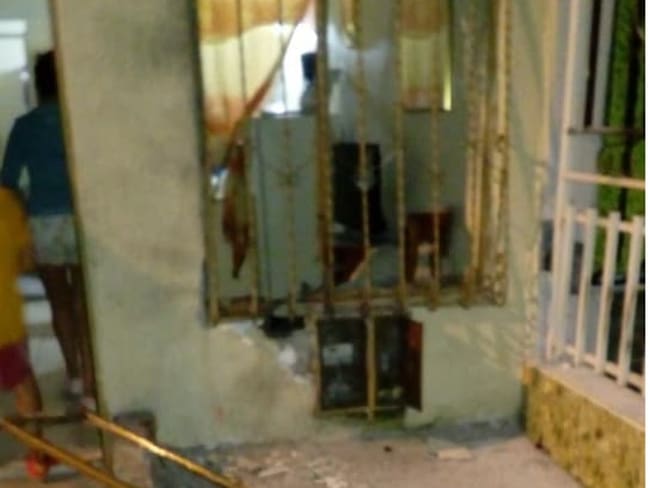 Explosión en una vivienda en Armenia deja una mujer herida y varios niños evacuados