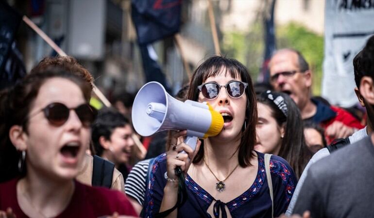 ¿Una mujer que habla duro es brava o vehemente?. Foto: Getty Images