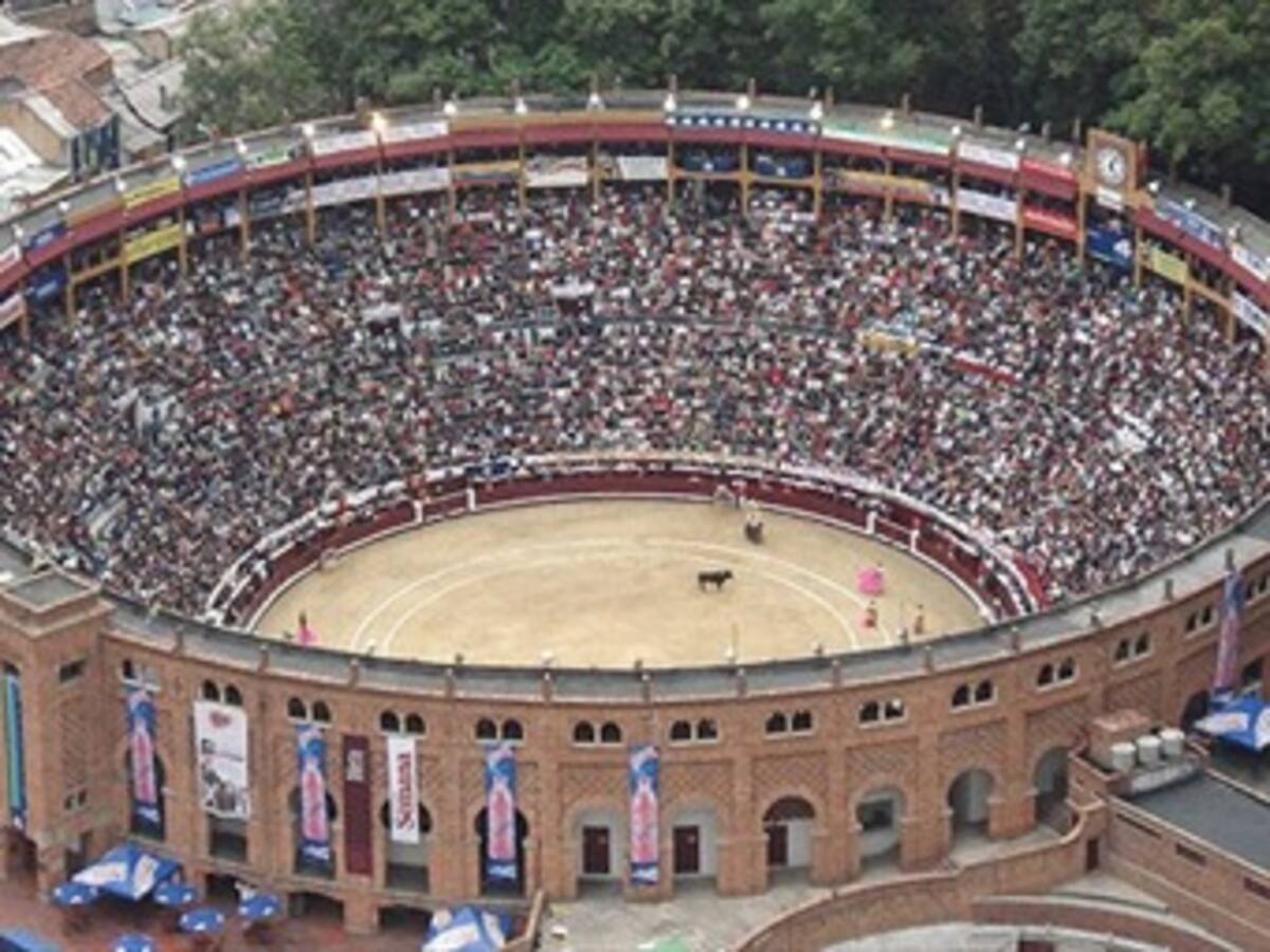 Prohíben conciertos en la plaza de toros Santamaría