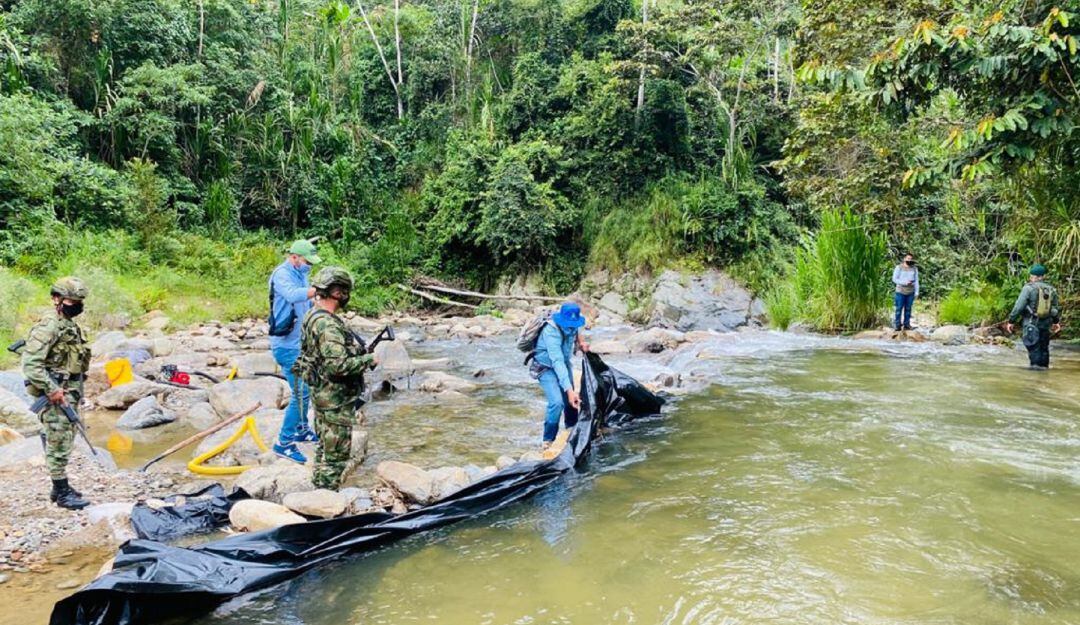 Las autorides descubrieron que las pesonas hicieron graves afectaciones en ríos. 