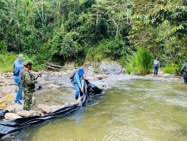 Las autorides descubrieron que las pesonas hicieron graves afectaciones en ríos.