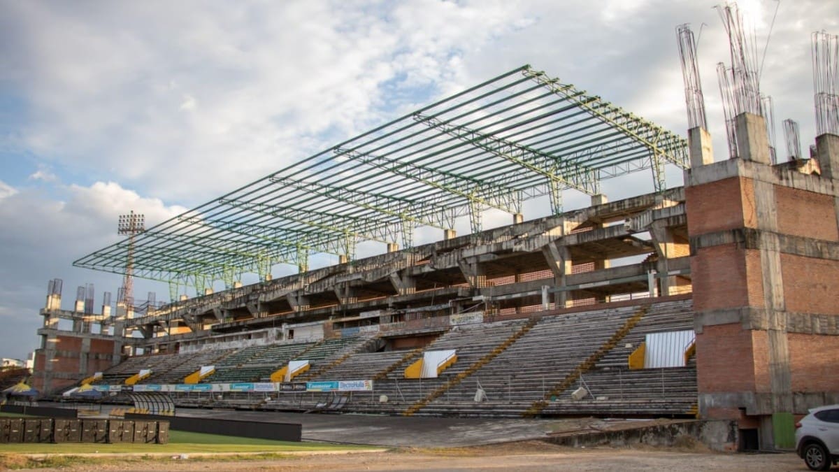 En manos del Gobierno del Huila, está el balón del estadio Guillermo Plazas Alcid