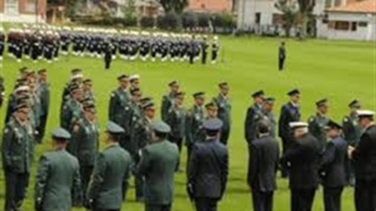 Resumen 11:00 am: En sesión reservada, Congreso estudia 15 ascensos de militares
