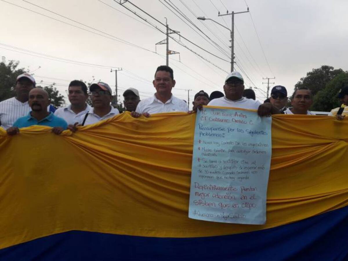 Plantón por captura de patrullero que habría agredido a un superior
