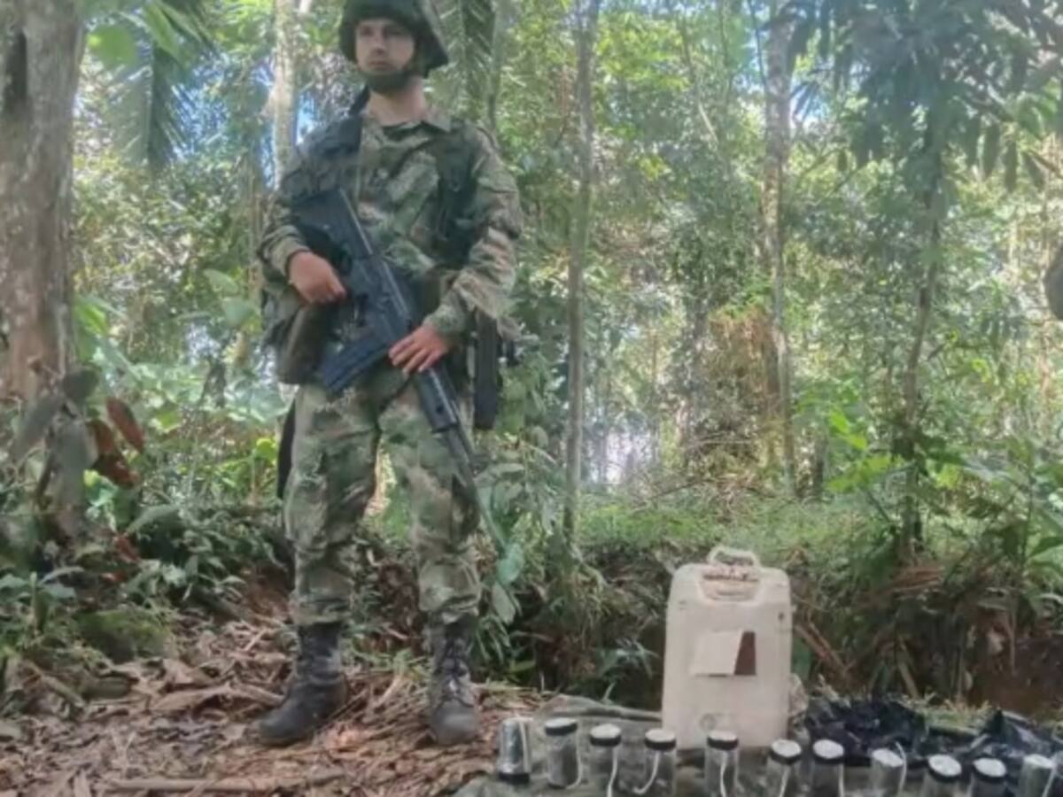 Ejército destruyó depósito con explosivos y material de guerra del ELN en sur de Bolívar