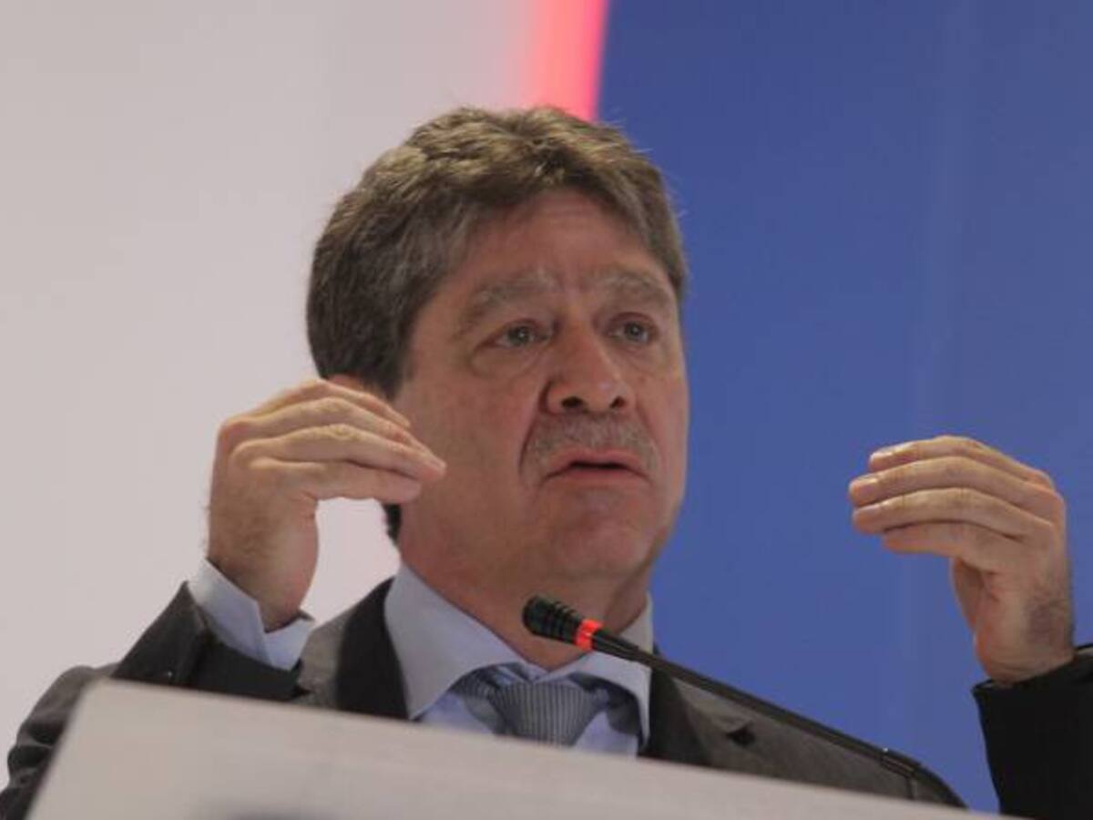 Me preocupa el populismo de algunas campañas: Bruce Mac Master