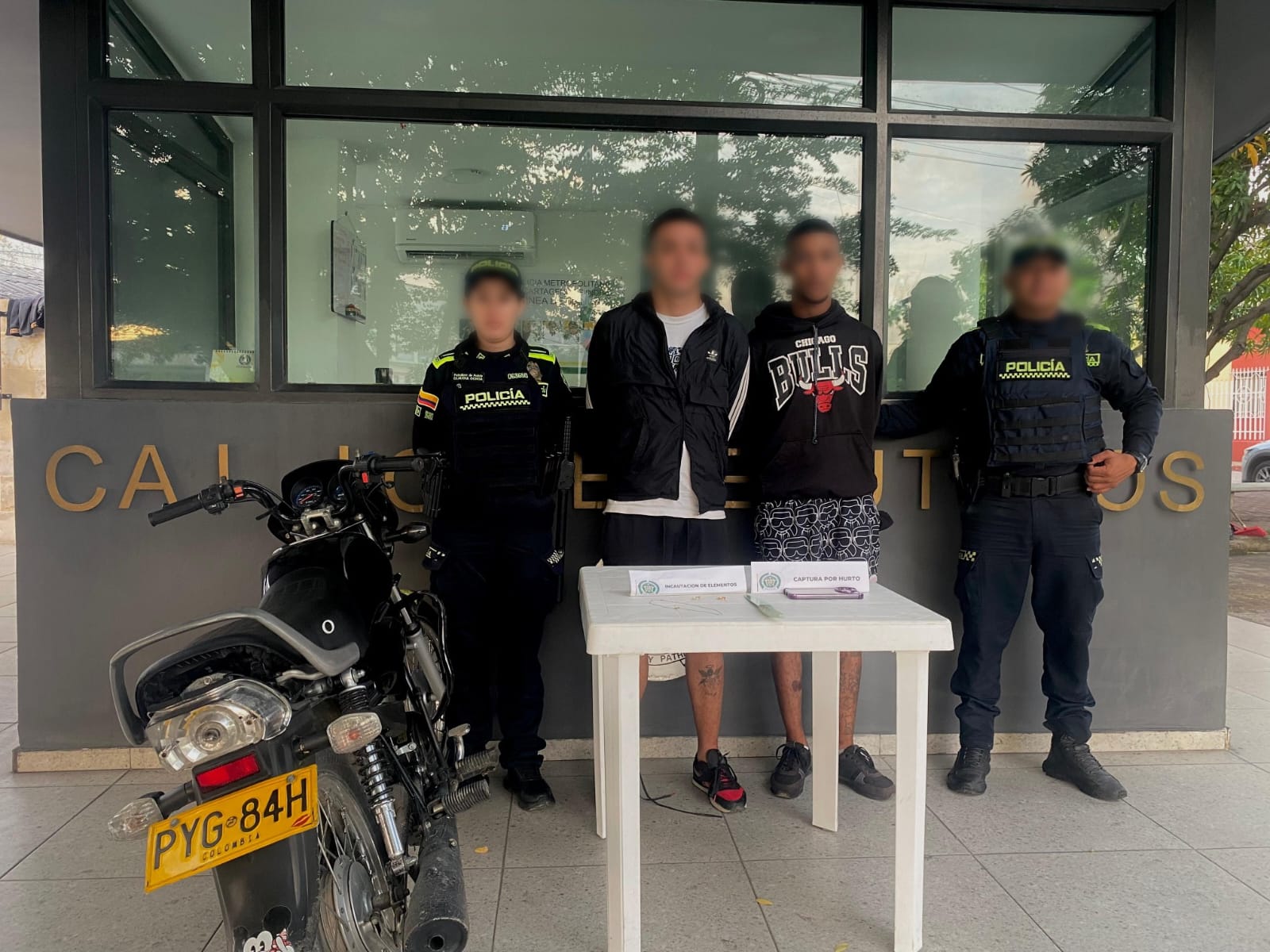 Capturados dos hombres que, presuntamente, acababan de hurtar en el oriente de Cartagena