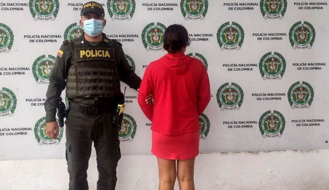 La joven de nacionalidad venezolana fue cobijada con casa por cárcel, sin embargo, en las últimas horas habría emprendido la huida