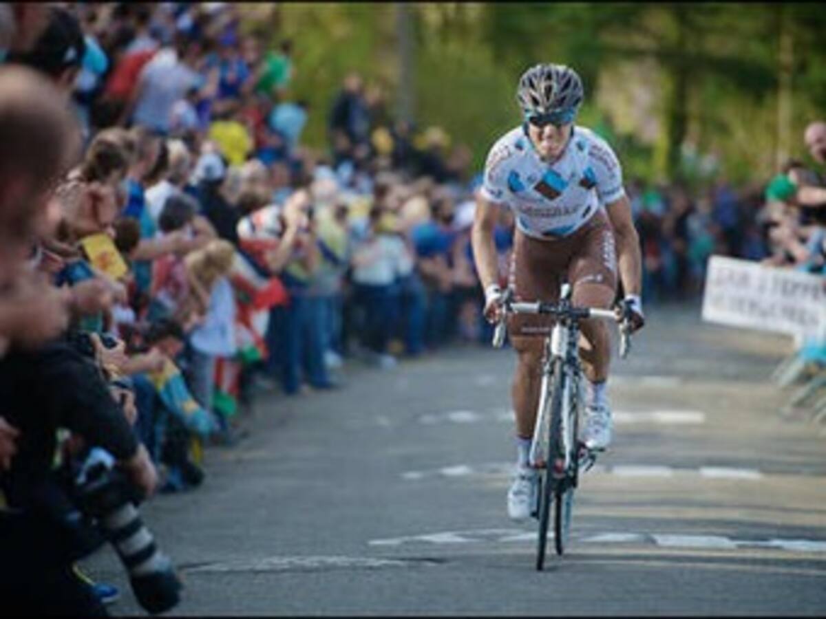 Los colombianos Betancur y Pantano en el podio de la novena etapa del Giro de Italia