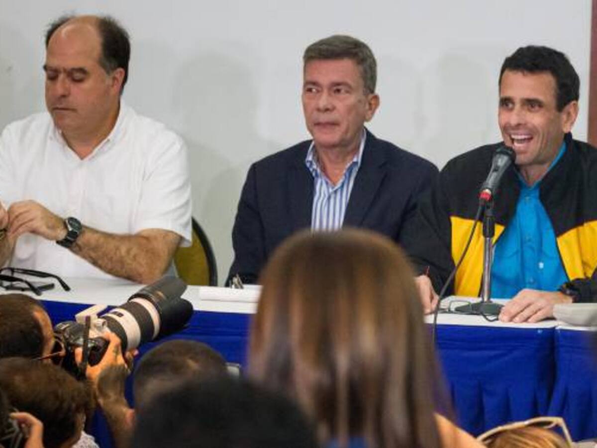 Abren los centros de votación para elección de gobernadores en Venezuela