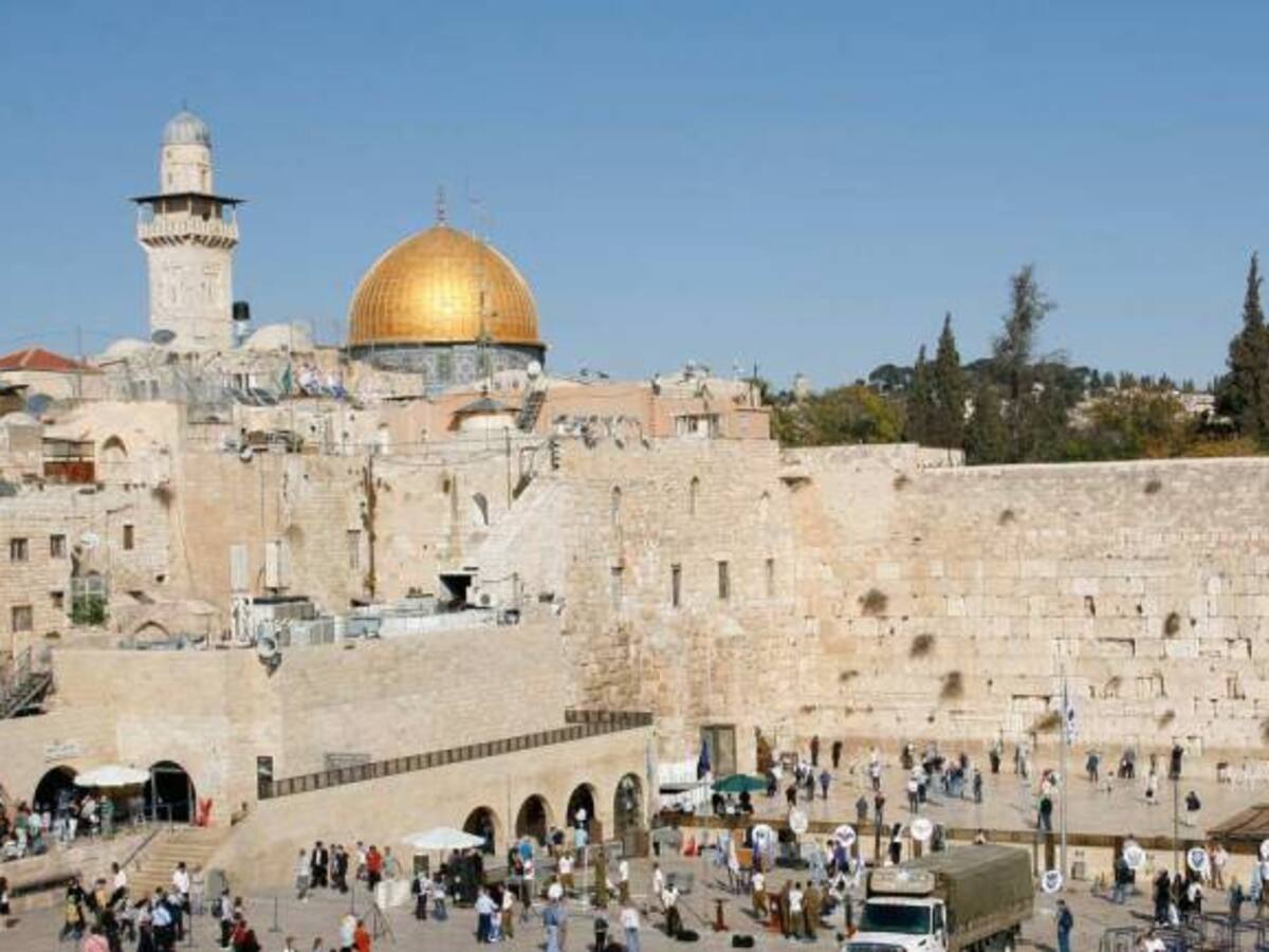 Paro de pilotos "amenaza" excursiones a Tierra Santa