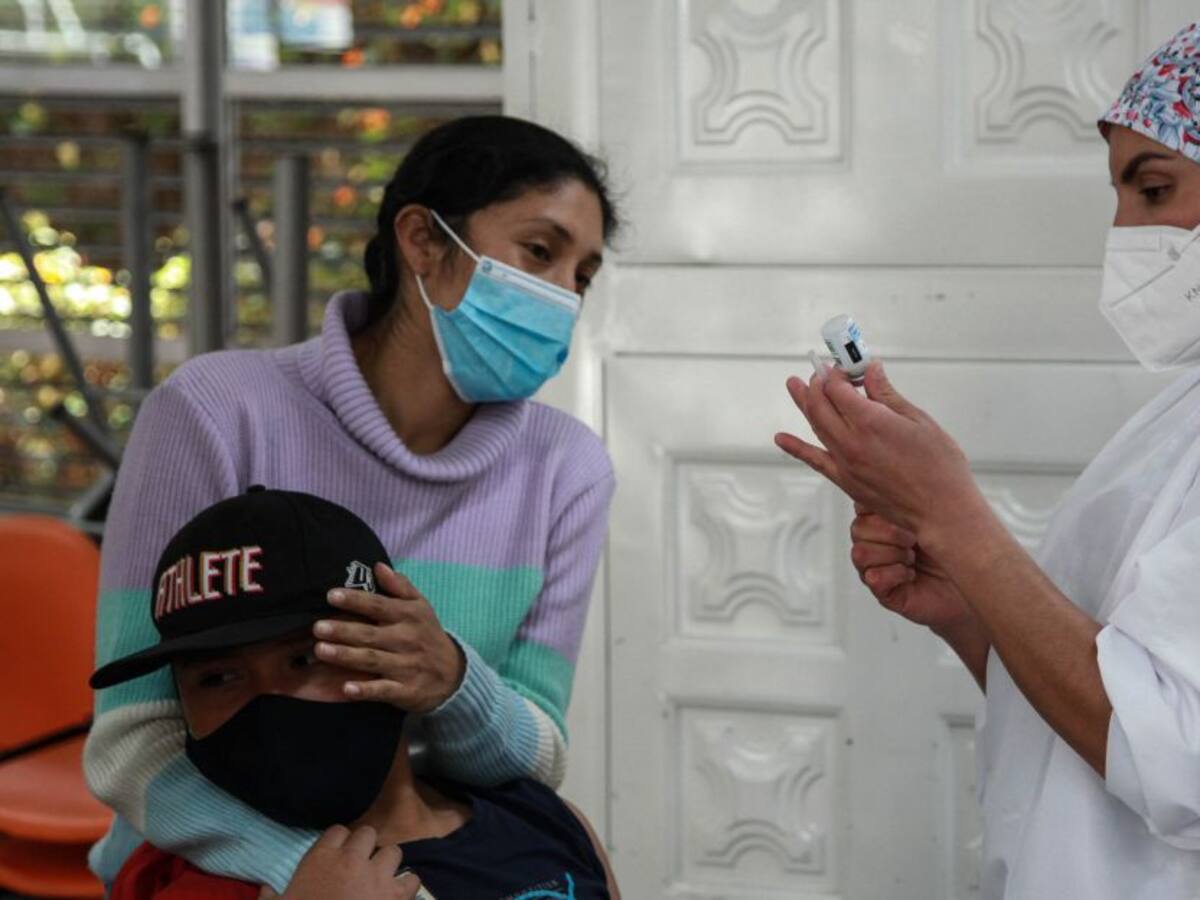 Ómicron: ¿cuándo llegará el pico más alto de contagios en Bogotá?