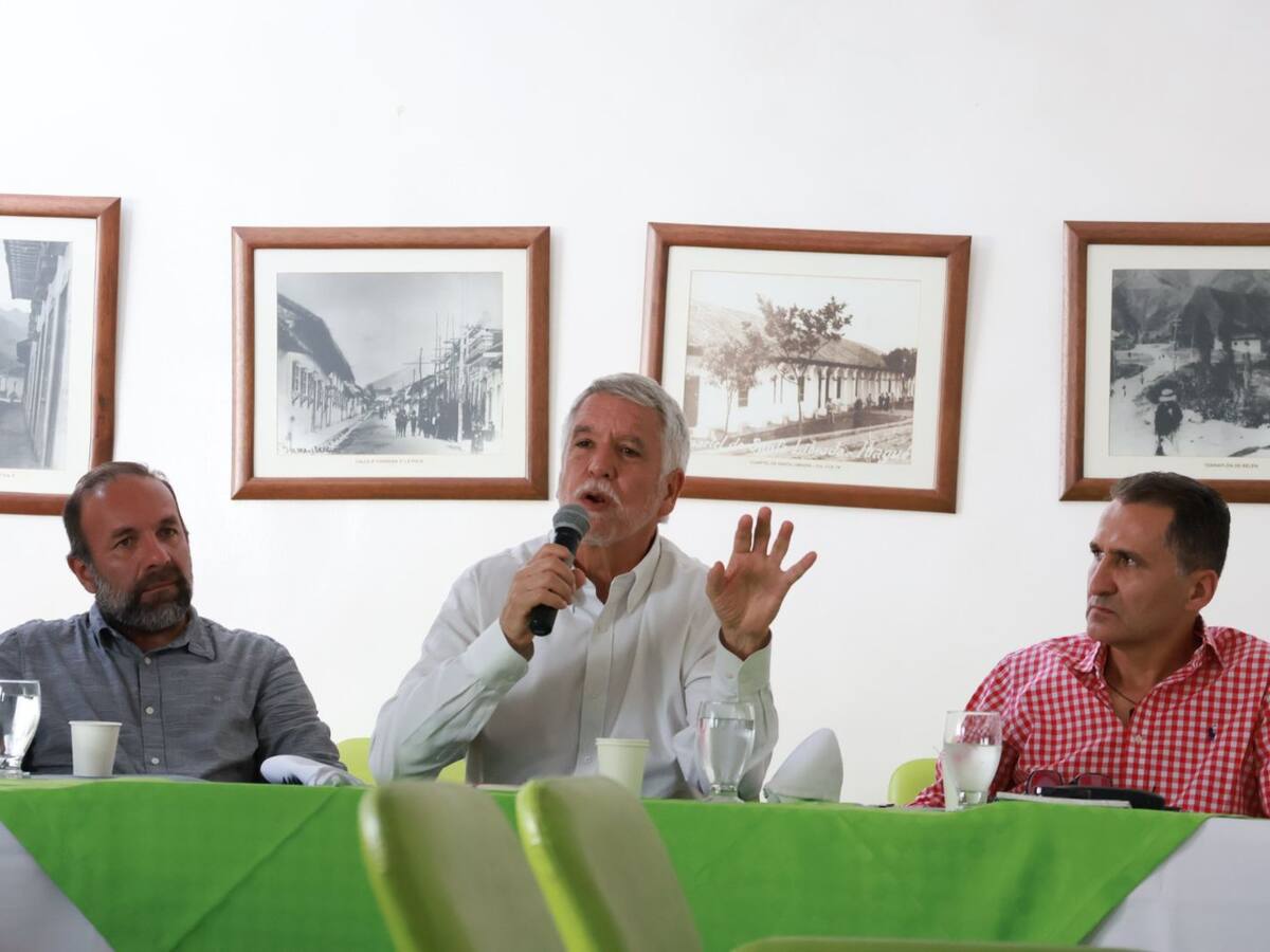 Así transcurrió la visita de Enrique Peñalosa a Ibagué