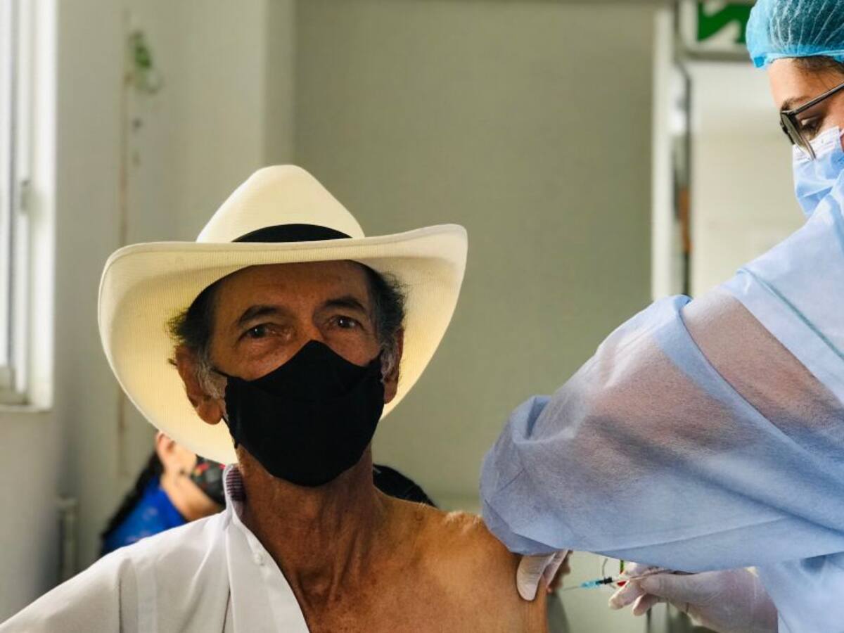 Inició la vacunación para COVID-19 en los sectores rurales de Pereira