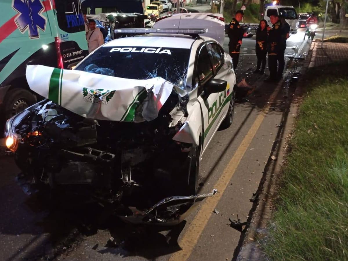 Cuatro personas heridas en un accidente entre una patrulla de la Policía y una ambulancia en Ibagué