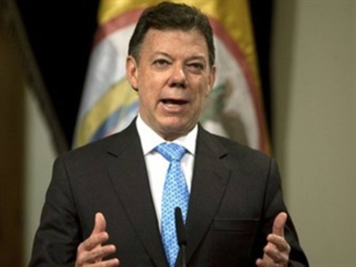 Lucha contra el narcotráfico debe ser un tema secundario en la Cumbre: Santos