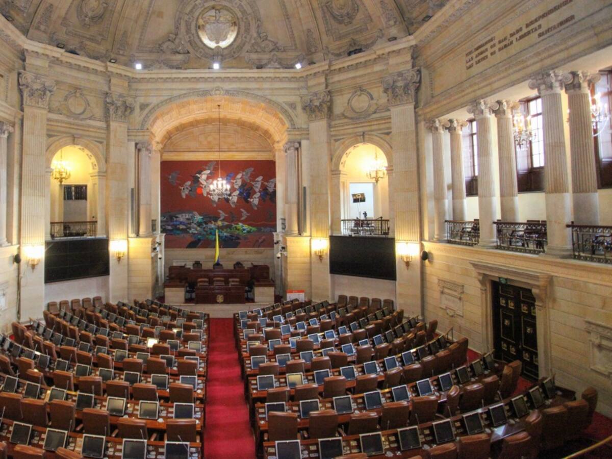 Congresistas celebran ampliación de la cuarentena