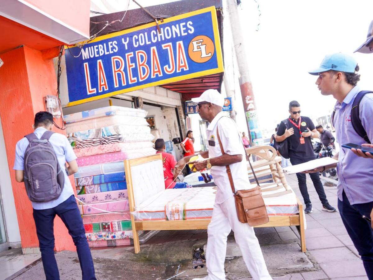 Dirección de Control Urbano realizó jornada regulativa de publicidad exhibida en Bazurto