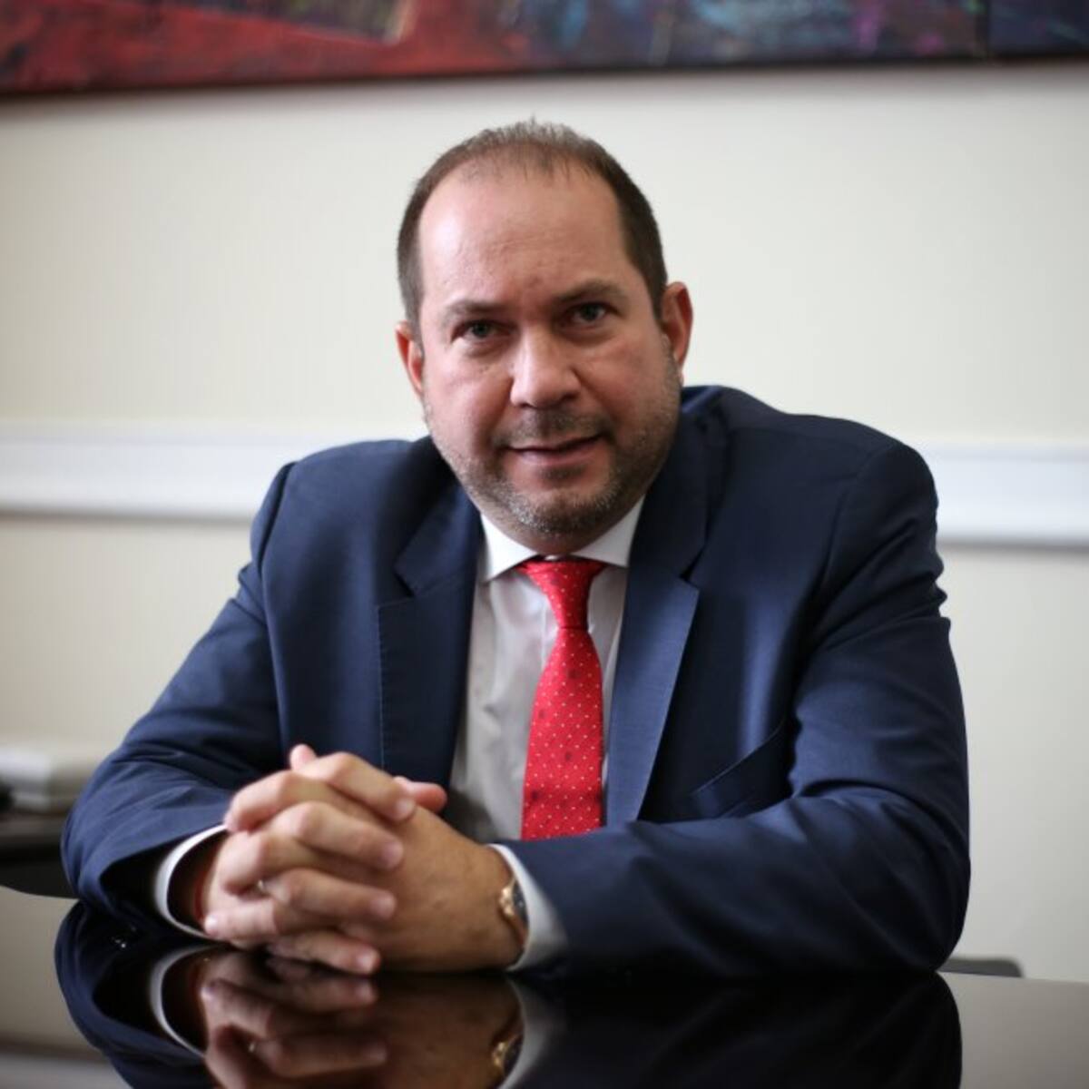 Presidente de Congreso dice que suspensión de compra de tiquetes para senadores “está casi resuelta”