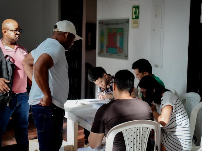 ágil presencia de las autoridades para resolver tensiones en algunos puestos, finalizó la segunda vuelta de la elección presidencial