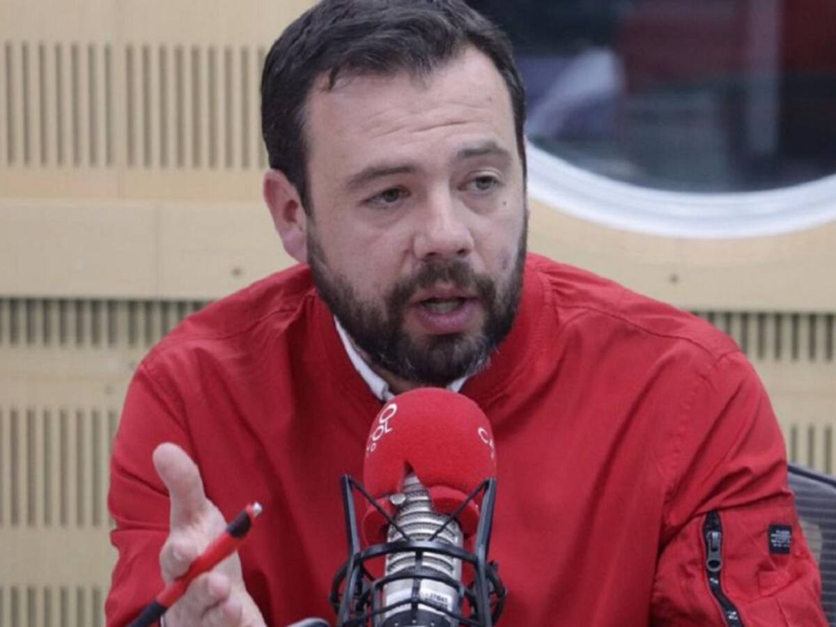 Presidente del Concejo pide a López denunciar políticos detrás de asonadas