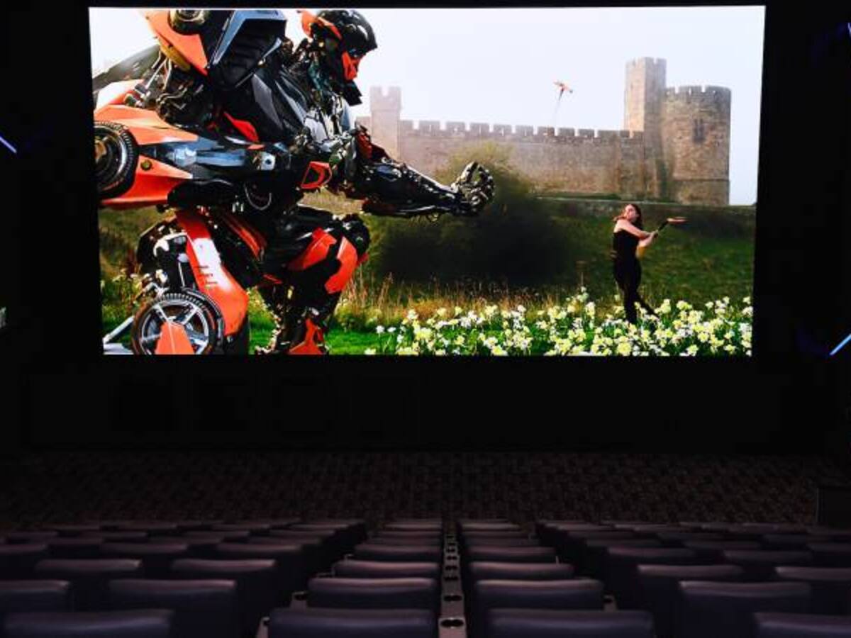 La tecnología busca arrebatar el poderío de los proyectores en los cines
