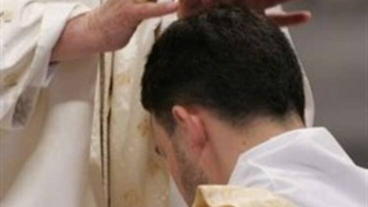 Exsacerdote fue condenado a 45 años de prisión por homicidio