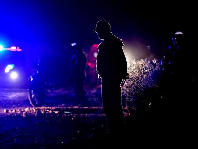 Jóvenes arrollados transitaban por el borde de la carretera: Policía. Foto: Getty Images / LUIS ROBAYO