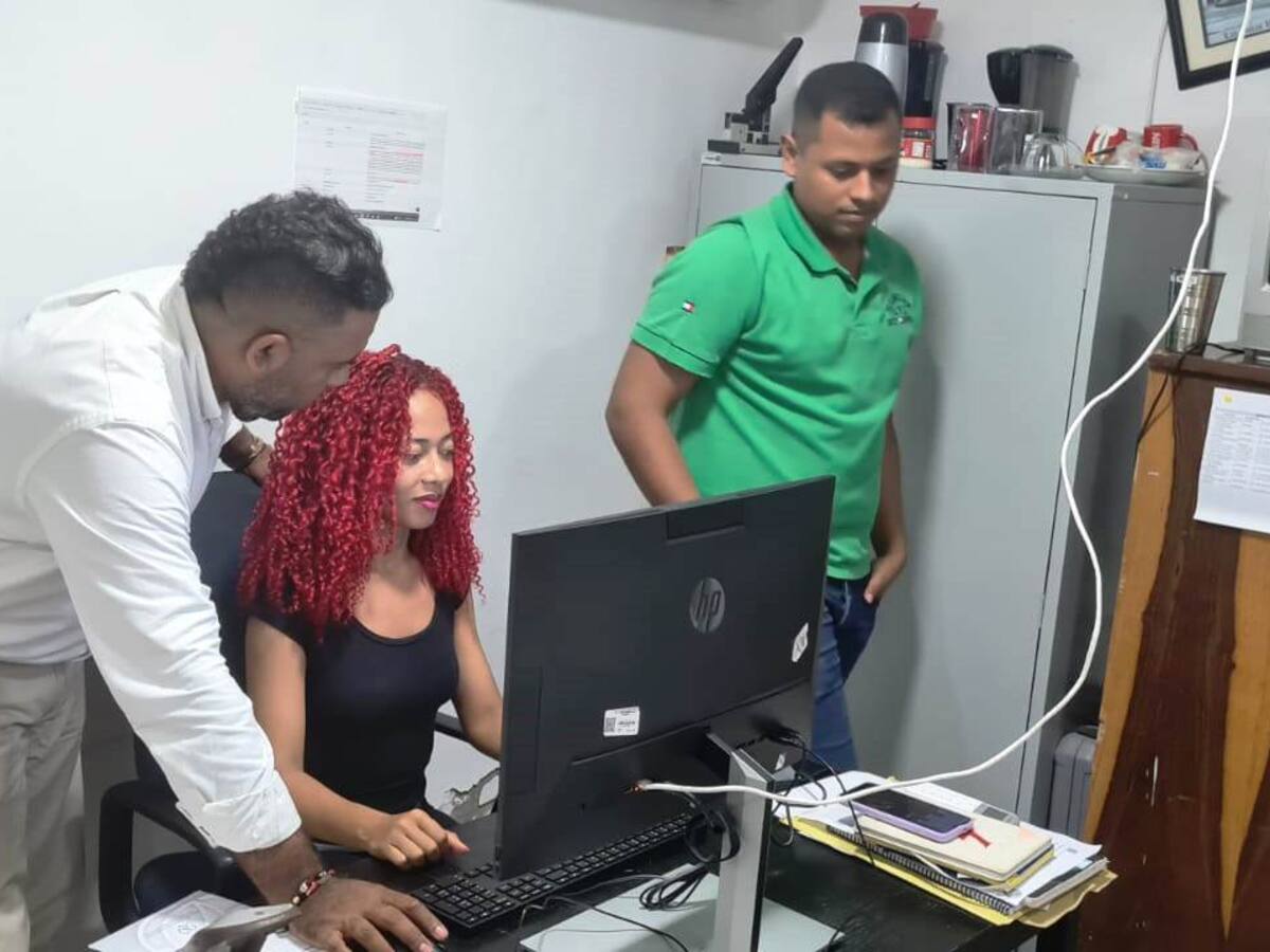 Instalaron ocho computadores en el Centro de Detención Distrital Cárcel de Mujeres