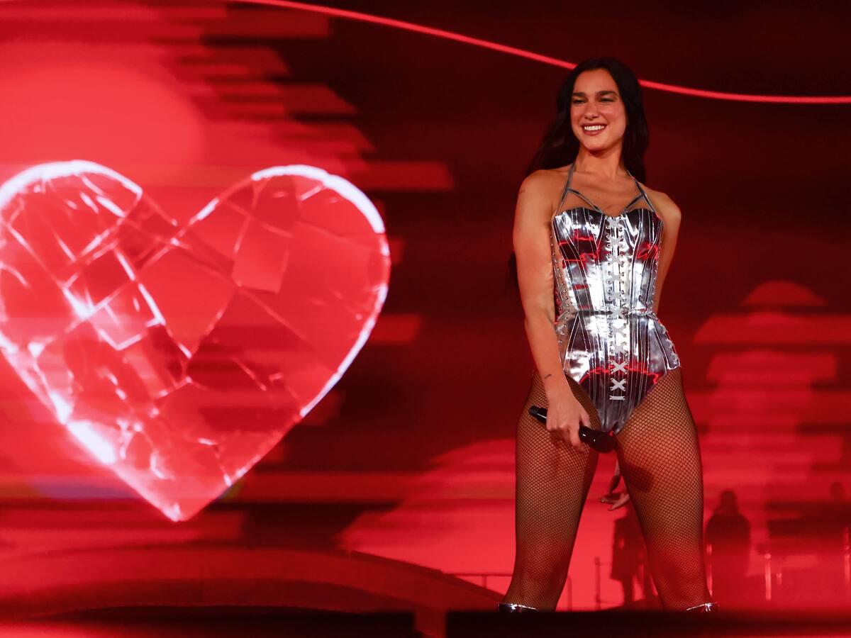 Dua Lipa en Bogotá: Setlist, cierres viales y horarios en el Estadio El Campín