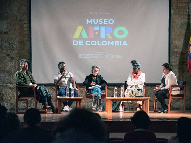 ‘Juntanza’ en el Museo Nacional de Colombia para evaluar proyecto del Museo Afro / Foto: Twitter @CentroMemoriaH