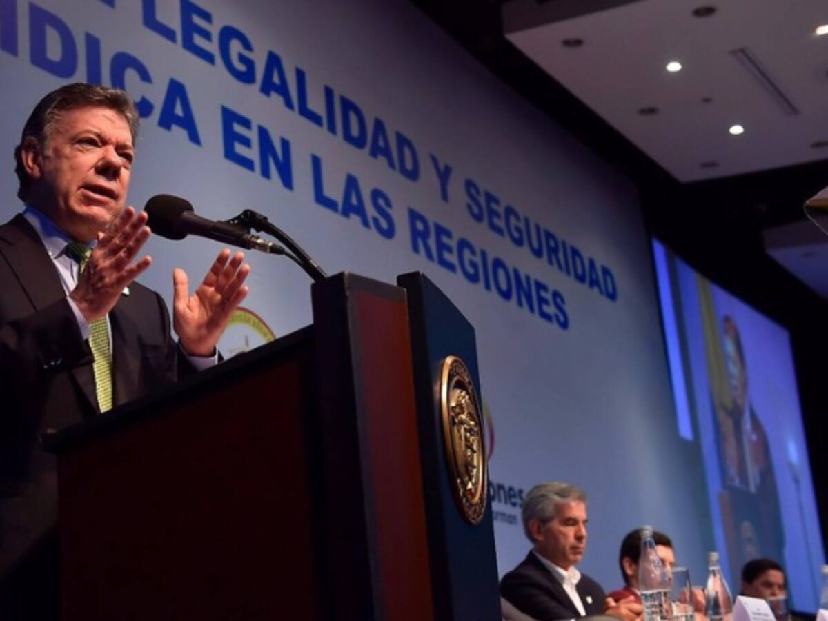 Colombia se dará cuenta que no se entregará el país a la guerrilla cuando se firmen acuerdos: Santos
