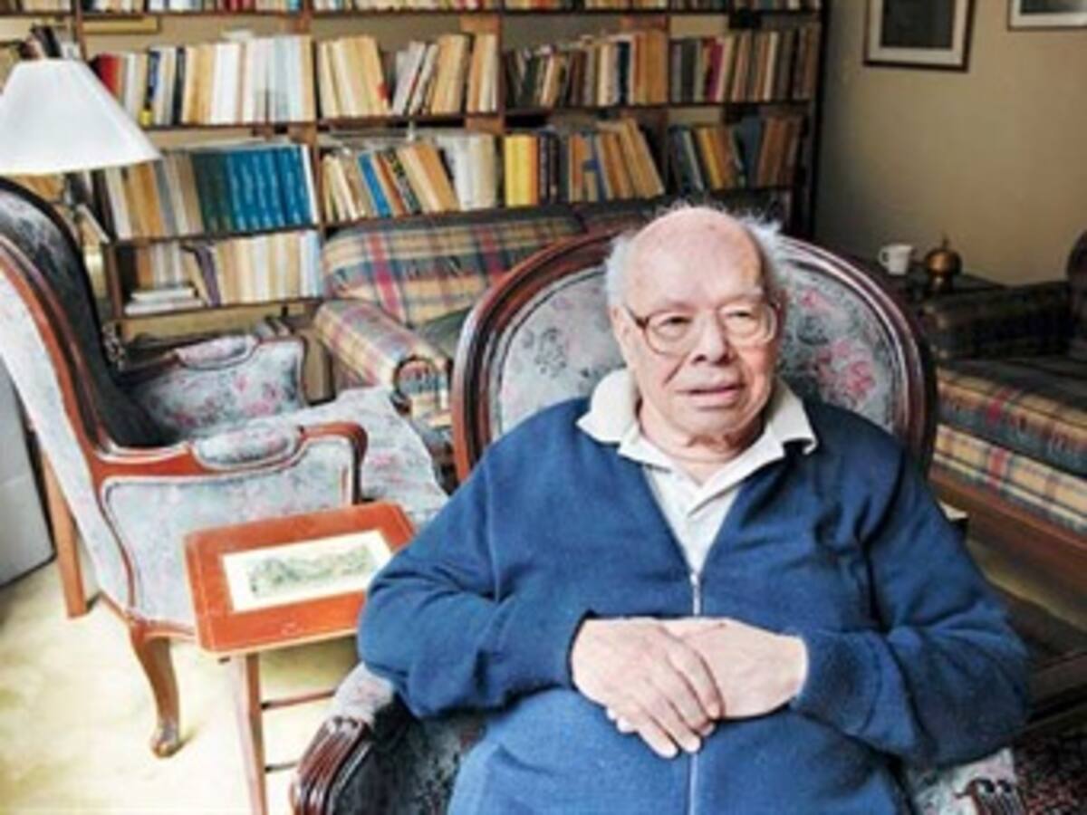 Murió el escritor y periodista Antonio Panesso Robledo