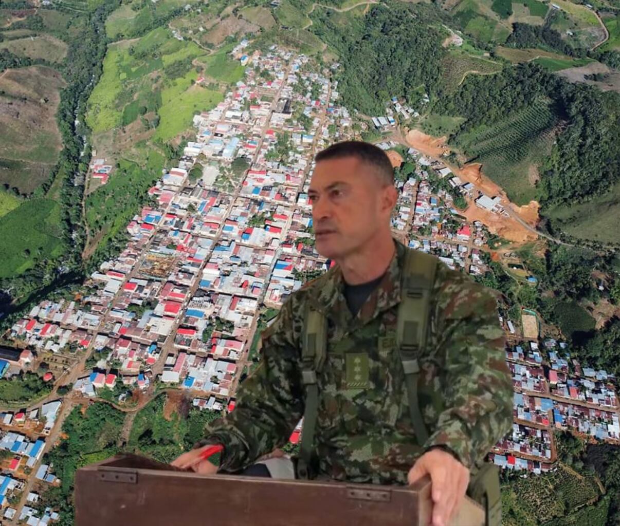 Imagen de referencia. El Plateado: Colprensa / El comandante del Ejército Nacional, Royer Gómez: Ejército Nacional.